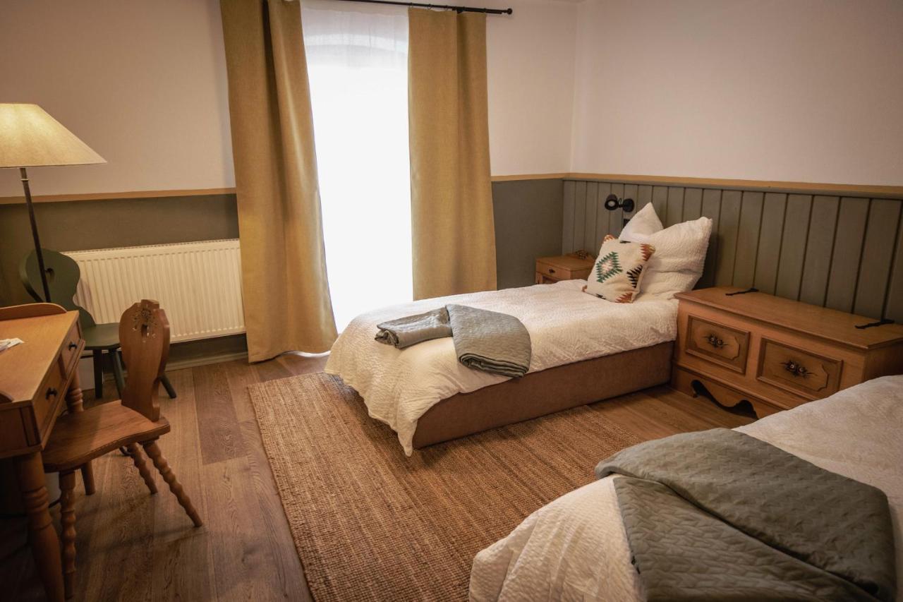 Kastanienhof Pfettrach Hotel Altdorf  Eksteriør billede